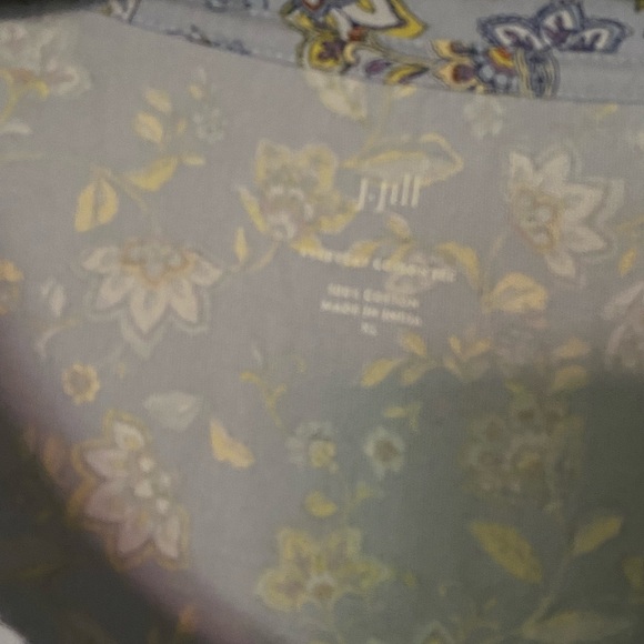 J.Jill Floral Print Women's Top - Picture 3 of 11